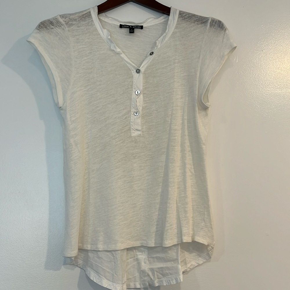 Cable and gauge white burnout shirt with blouse back